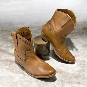 Bershka Brown Studded Leather Ankle Boots Womens Size 39/US Size 8.5 Cowgirl